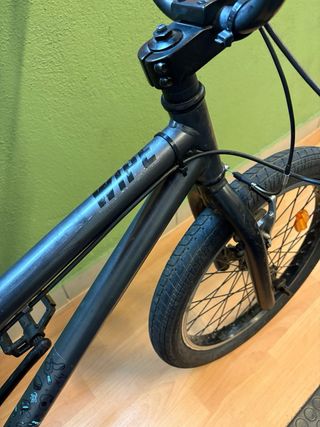 Bicicleta BMX wipe 20" con factura.