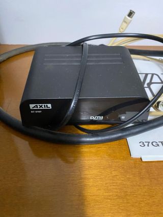 Televisor Antiguo Sharp Gris