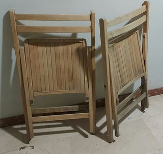 Lote 2 sillas madera plegables