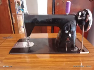 Mueble máquina de coser