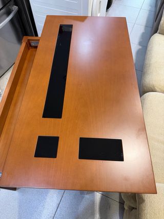 MESA CENTRO ELEVABLE MADERA Y CRISTAL BUEN ESTADO