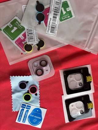 Accesorios iPhone: Fundas y Cargador