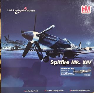 1:48 HOBBY MASTER Maqueta Spitfire Mk. XIV HA7109