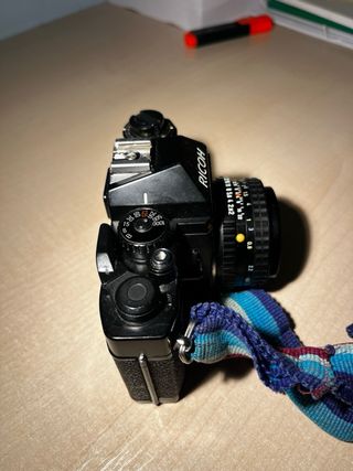 Cámara Ricoh KR5 SUPER + objetivo Rikenon 50mm