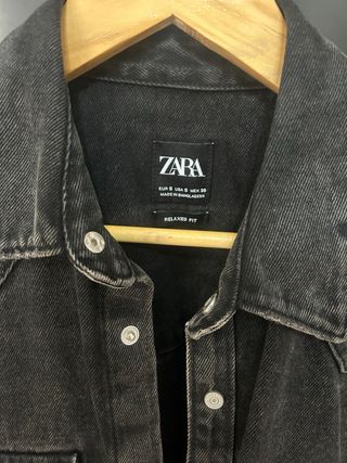 Camisa vaquera Zara desgastada