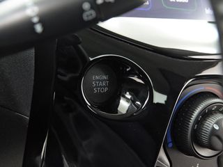 Peugeot 108 Allure VTi 52kW (72CV)