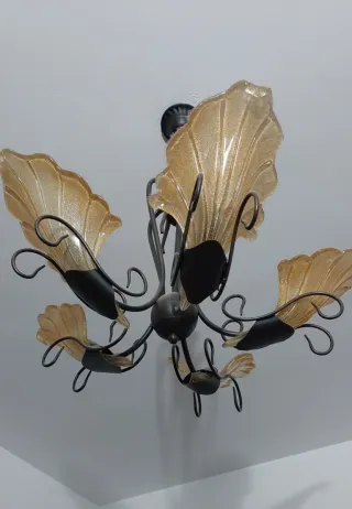 Lámpara de comedor de cristal y metal