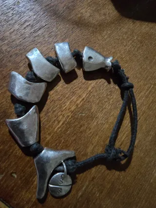 Pulsera Plata y Cordón Negro