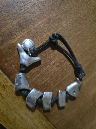 Pulsera Plata y Cordón Negro