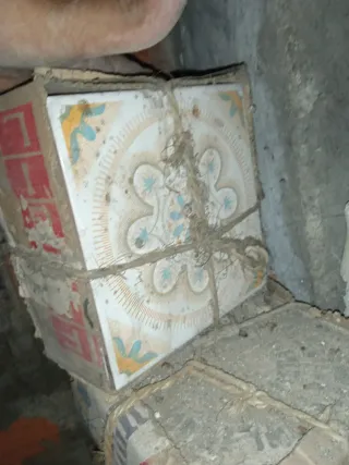 Azulejos antiguos decorados