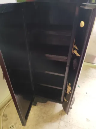 Mueble Bar Estilo Chino Negro y Dorado