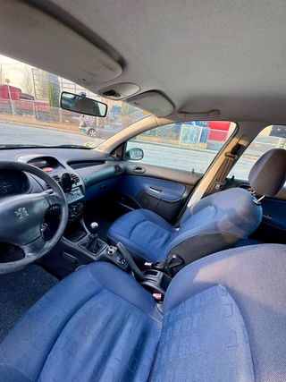 Peugeot 206 2002