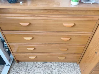 Cómoda de madera