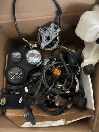 Despiece Honda NS1: Carenado, Asiento y Depósito