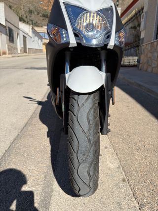 Kymco Agility City 125cc Gris/Blanco