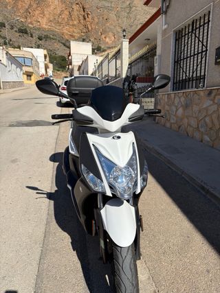 Kymco Agility City 125cc Gris/Blanco