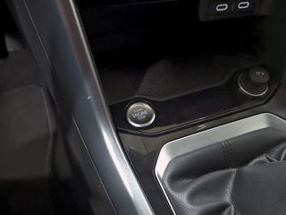 Volkswagen T-Roc Dark 1.0 TSI 81kW (110CV)