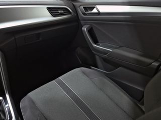 Volkswagen T-Roc Dark 1.0 TSI 81kW (110CV)