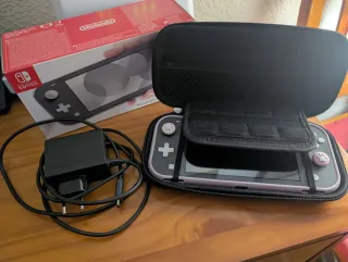 Nintendo Switch Lite Gris con Accesorios
