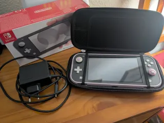 Nintendo Switch Lite Gris con Accesorios
