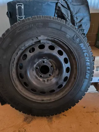 4 Neumáticos Michelin Alpin 215/65 R16 con llanta