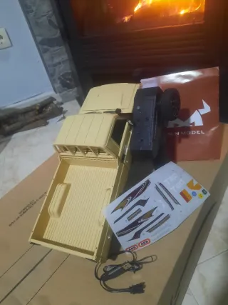 Toyota Land Cruiser Crawler 1/12