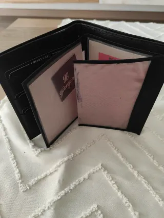 Cartera porta documentos cuero negro