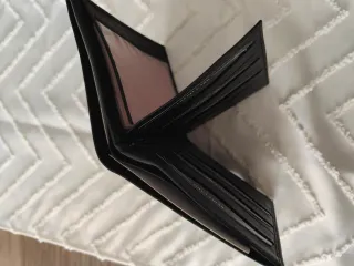 Cartera porta documentos cuero negro