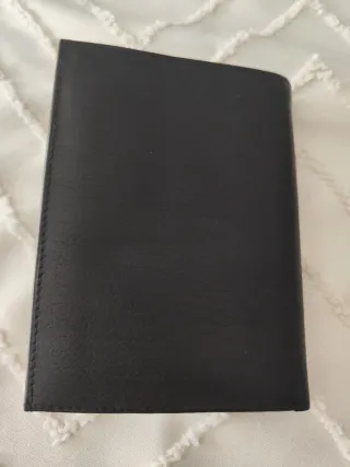 Cartera porta documentos cuero negro