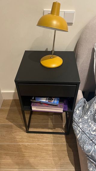 Due Comodini Neri Moderni