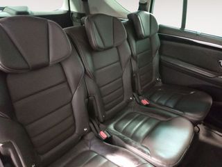 Renault Espace Initiale Paris