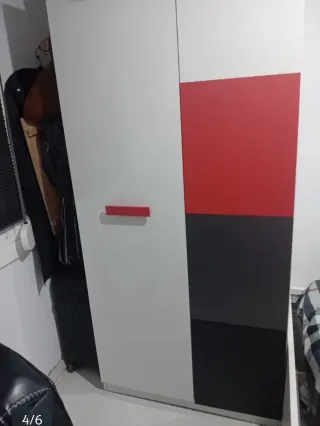 Armario juvenil moderno