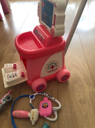 Carrito de enfermería infantil rosa