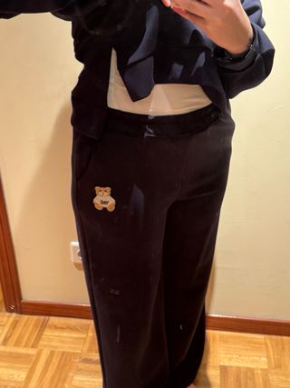 Conjunto de chándal con osito