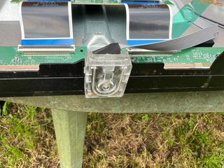 TV Hisense 50E7NQ para piezas