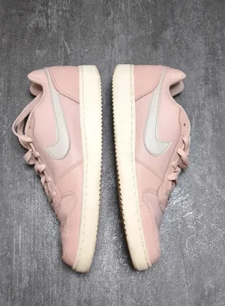 Scarpe donna Nike rosa cipria n.40