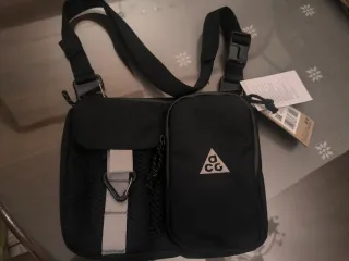 Nike ACG Bandolera Daymax Negra