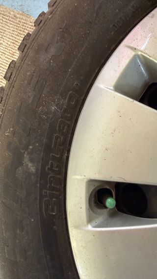 4 Ruedas Invierno Pirelli 195/65 R15