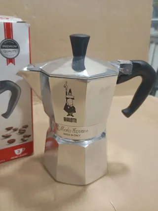 Cafetera Italiana Bialetti Moka Express 3 Tazas