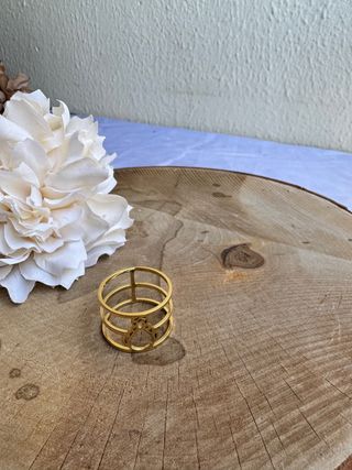 Anillo dorado manton