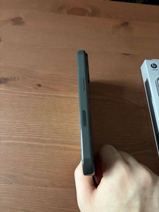 Funda Beats iPhone 16 MagSafe Original