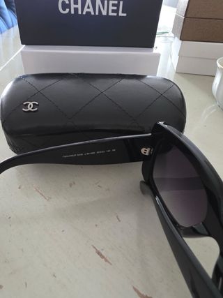 Gafas de Sol Chanel Negras