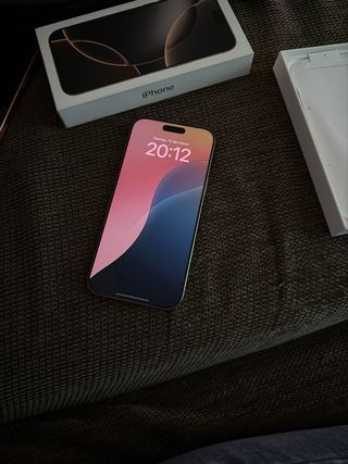 iPhone 14 Pro Max 94% Batería