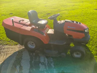 Tractor cortacésped Husqvarna CTH171