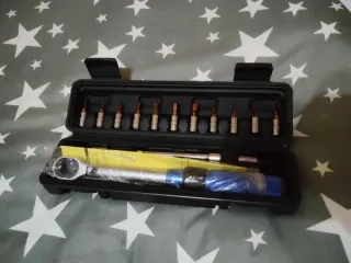 Llave dinamométrica 2-24 Nm 15Pzs