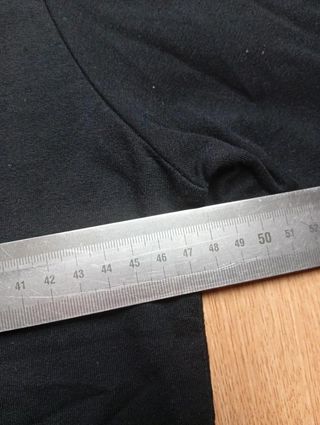 Sudadera fina negra unisex logo TikTok