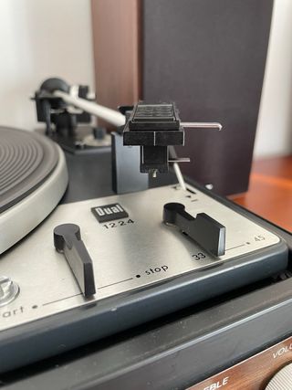 Tocadiscos Bettor EF-143