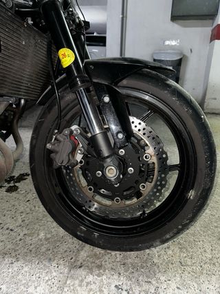 Kawasaki Z800e Negra