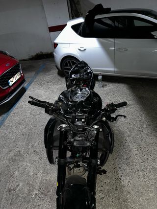 Kawasaki Z800e Negra