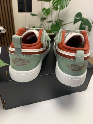 Jordan 1 Low ALT Niños Nuevas
